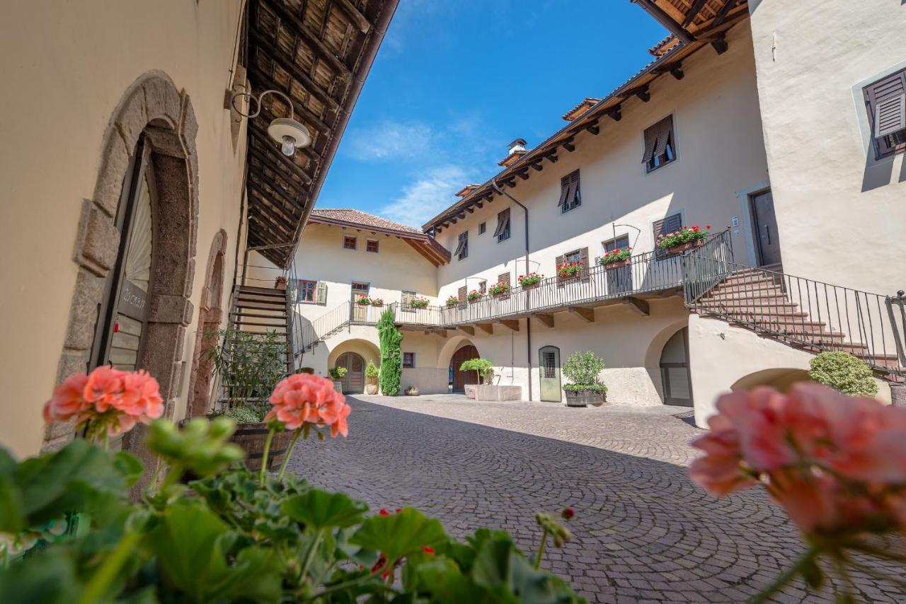 Gloegglhof Apartment Appiano Sulla Strada Del Vino Ngoại thất bức ảnh